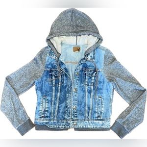 American Eagle Women’s Crop Jean Jacket